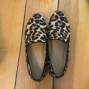 JCrew Women’s Leopard Loafer Size 9